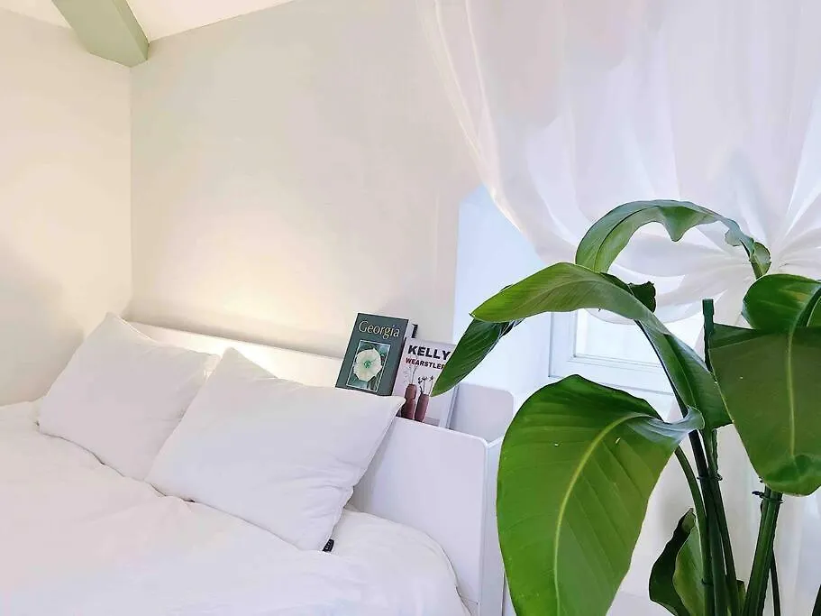 Hongdae 30 Seconds To Subway Apartment Seoul